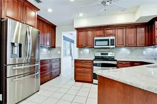 9102 12th Ave NW, Bradenton, FL 34209 - Photo 17