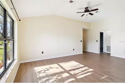 3509 65th Avenue Circle E, Sarasota, FL 34243 - Photo 13