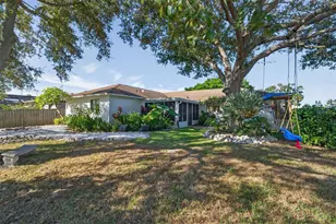 2553 W Scarlet Oak Ct, Sarasota, FL 34232 - Photo 53