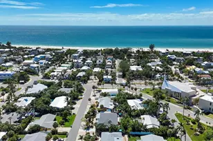 208 82nd St, Holmes Beach, FL 34217 - Photo 47