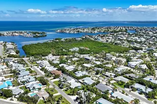 208 82nd St, Holmes Beach, FL 34217 - Photo 49