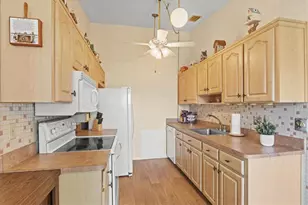 3701 39th St W, Bradenton, FL 34205 - Photo 11