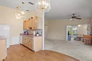 3701 39th St W, Bradenton, FL 34205 - Photo 9