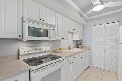 255 The Esplanade N #106, Venice, FL 34285 - Photo 11