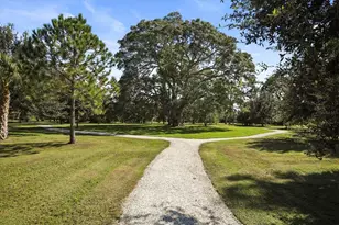 5408 Eagles Point Cir, Sarasota, FL 34231 - Photo 45