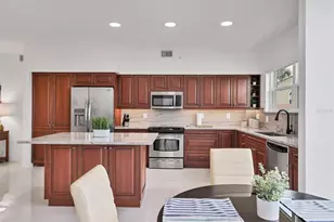 5408 Eagles Point Cir, Sarasota, FL 34231 - Photo 11