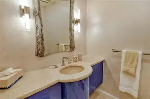 435 L Ambiance Dr, Longboat Key, FL 34228 - Photo 25