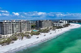 435 L Ambiance Dr, Longboat Key, FL 34228 - Photo 3