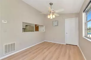 3880 59th Ave W, Bradenton, FL 34210 - Photo 7