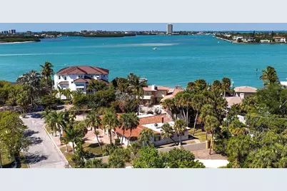 25 Lands End Lane, Sarasota, FL 34242 - Photo 1