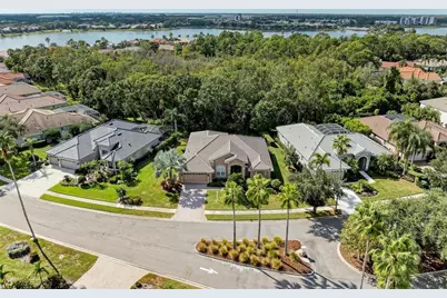 8122 Waterview Boulevard, Lakewood Ranch, FL 34202 - Photo 45