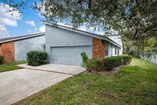 2635 Moss Oak Dr, Sarasota, FL 34231 - Photo 3