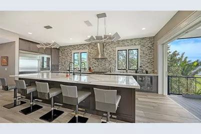 7418 Westmoreland Drive, Sarasota, FL 34243 - Photo 11