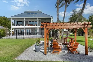 7418 Westmoreland Dr, Sarasota, FL 34243 - Photo 43