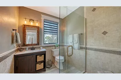 7418 Westmoreland Drive, Sarasota, FL 34243 - Photo 27