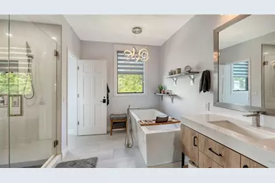 7418 Westmoreland Drive, Sarasota, FL 34243 - Photo 23