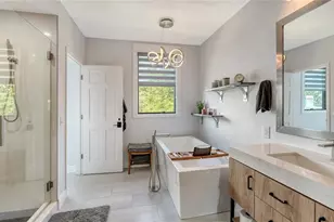 7418 Westmoreland Dr, Sarasota, FL 34243 - Photo 23