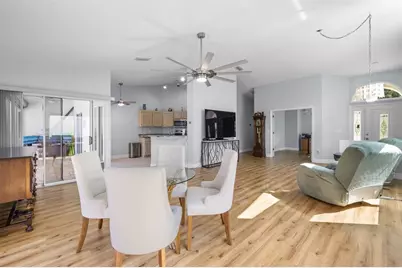 4846 Raintree Street Circle E, Bradenton, FL 34203 - Photo 7