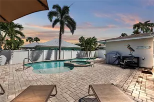 204 83rd St, Holmes Beach, FL 34217 - Photo 29