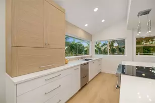 225 Little Pond Ln, Sarasota, FL 34242 - Photo 21