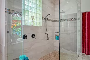 1887 Buccaneer Cir, Sarasota, FL 34231 - Photo 33