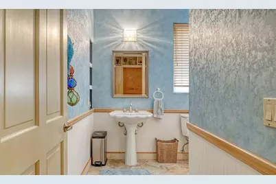 1887 Buccaneer Circle, Sarasota, FL 34231 - Photo 37