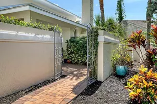 1887 Buccaneer Cir, Sarasota, FL 34231 - Photo 5