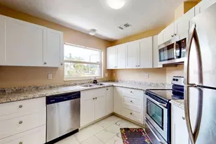 6602 38th Ave Cir W, Bradenton, FL 34209 - Photo 9