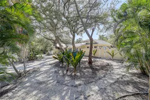 226 Ogden St, Sarasota, FL 34242 - Photo 47