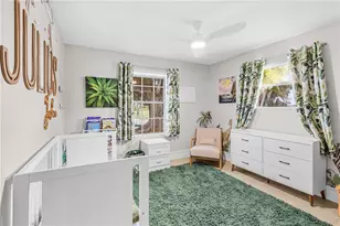 908 NE 5th Pl, Cape Coral, FL 33909 - Photo 17