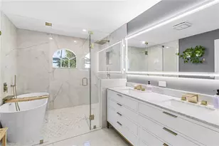 908 NE 5th Pl, Cape Coral, FL 33909 - Photo 15