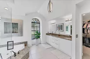 8704 Misty Creek Dr, Sarasota, FL 34241 - Photo 29