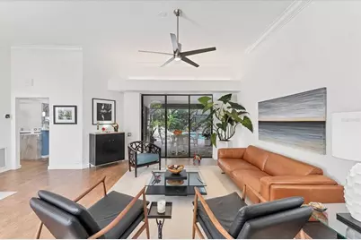 8704 Misty Creek Drive, Sarasota, FL 34241 - Photo 9