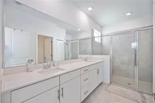11380 Burgundy Dr, Venice, FL 34293 - Photo 13