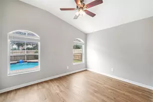 1212 Lake Shore Ranch Dr, Seffner, FL 33584 - Photo 19