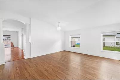 1212 Lake Shore Ranch Drive, Seffner, FL 33584 - Photo 5