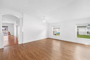 1212 Lake Shore Ranch Dr, Seffner, FL 33584 - Photo 5