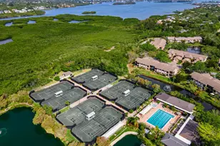 5400 Eagles Point Cir, Sarasota, FL 34231 - Photo 45