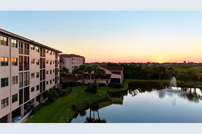 5400 Eagles Point Circle #405, Sarasota, FL 34231 - Photo 31