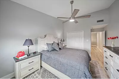 5400 Eagles Point Circle #405, Sarasota, FL 34231 - Photo 27