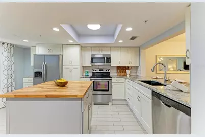 9320 Clubside Circle #2104, Sarasota, FL 34238 - Photo 5