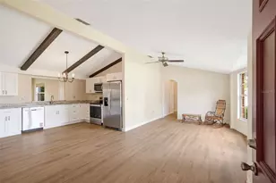 3428 Hacienda St, Sarasota, FL 34237 - Photo 9