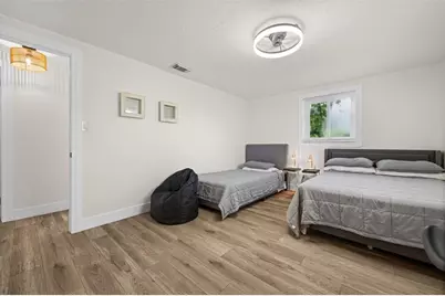 219 Coral Road, Venice, FL 34293 - Photo 17