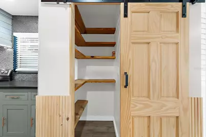 904 66th Avenue W, Bradenton, FL 34207 - Photo 13