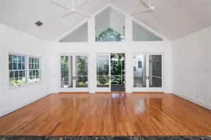 1351 Dixie Lee Ln, Sarasota, FL 34231 - Photo 15
