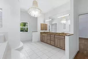 1351 Dixie Lee Ln, Sarasota, FL 34231 - Photo 17