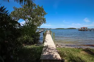 1351 Dixie Lee Ln, Sarasota, FL 34231 - Photo 47