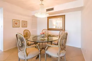 2301 Gulf of Mexico Dr, Longboat Key, FL 34228 - Photo 9