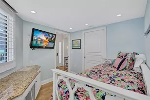 5880 Midnight Pass Rd, Sarasota, FL 34242 - Photo 11