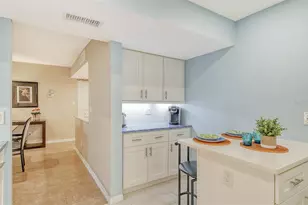 1125 W Peppertree Dr, Sarasota, FL 34242 - Photo 17